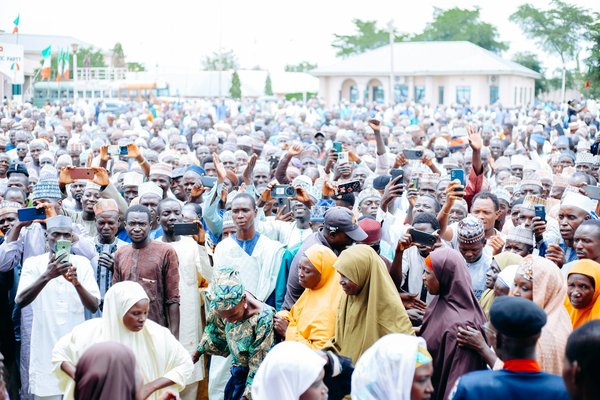 Boostez votre productivité hybride avec un logiciel flex office